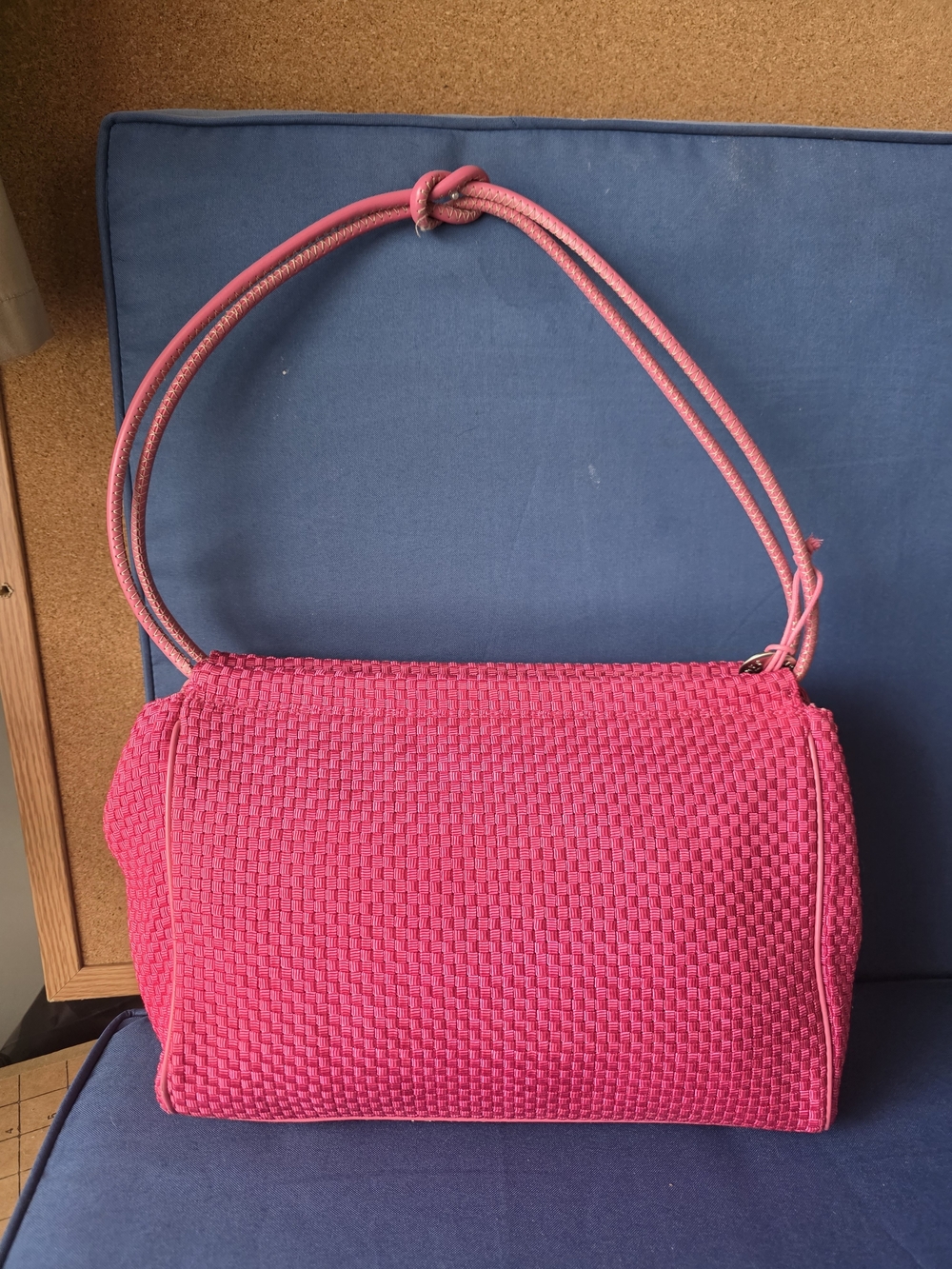 The Sak Pink Woven Shoulder Bag Purse  Rope Strap, Zip Top, Medium Size